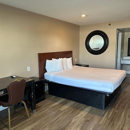 The Dixie Orange County Otel Stanton Dış mekan fotoğraf