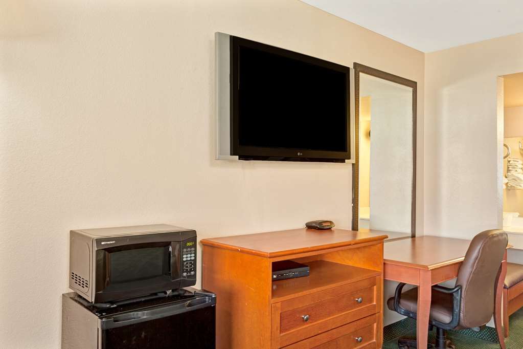 The Dixie Orange County Otel Stanton Oda fotoğraf