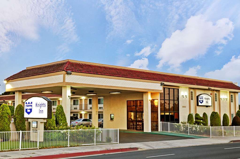 The Dixie Orange County Otel Stanton Dış mekan fotoğraf