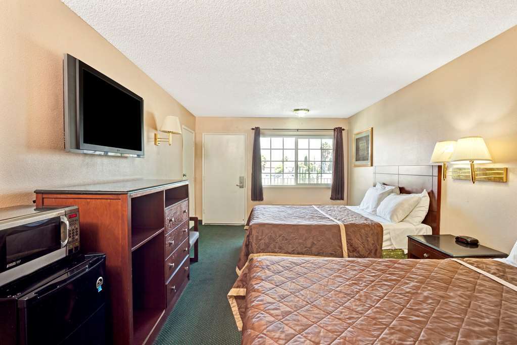 The Dixie Orange County Otel Stanton Oda fotoğraf