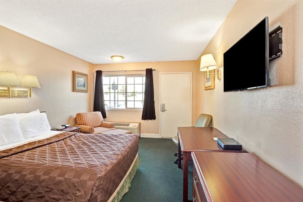 The Dixie Orange County Otel Stanton Dış mekan fotoğraf